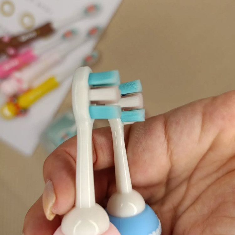 مسواک فانتزی بچگانه